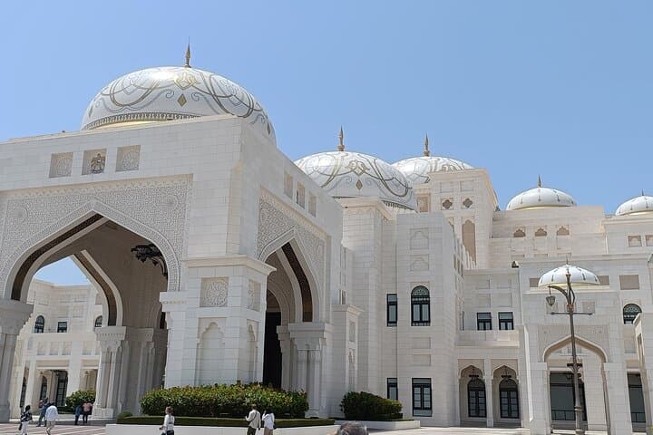 Abu Dhabi Premium Full-Day Private Tour — Sheikh Zayed, Louvre Abu Dhabi & Qasr Al Watan photo 1