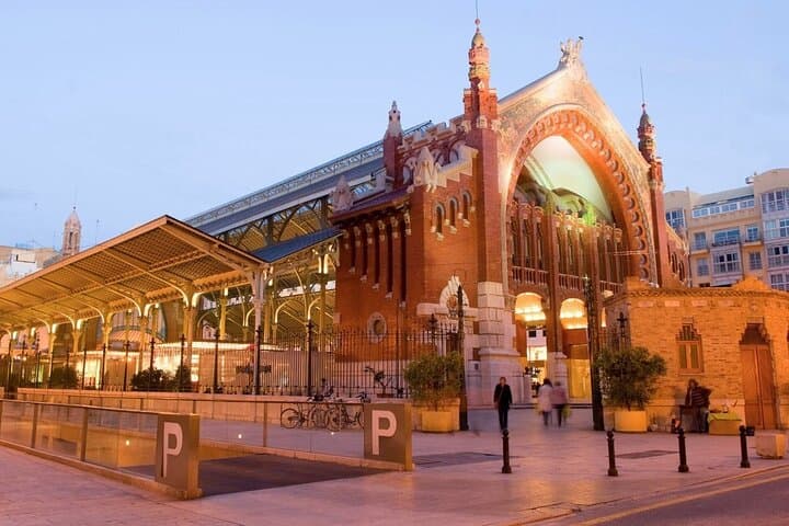 Valencia Gourmet Tapas Tour: Bike or Walk Through Ruzafa & Eixample photo 2