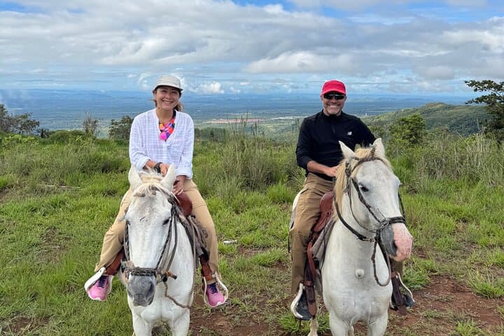 Horseback Riding Through Boquete’s Cloud Forest to Volcán Barú Views photo 2