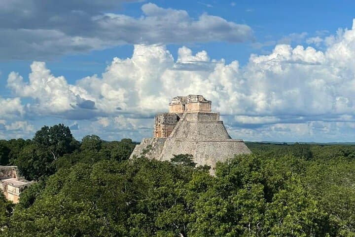 Uxmal, Two Cenotes & Mayan Cuisine Day Trip from Mérida