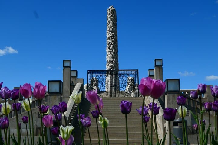 Guided Walk Through Vigelandsparken: Oslo's Iconic Sculpture Park Explained photo 6