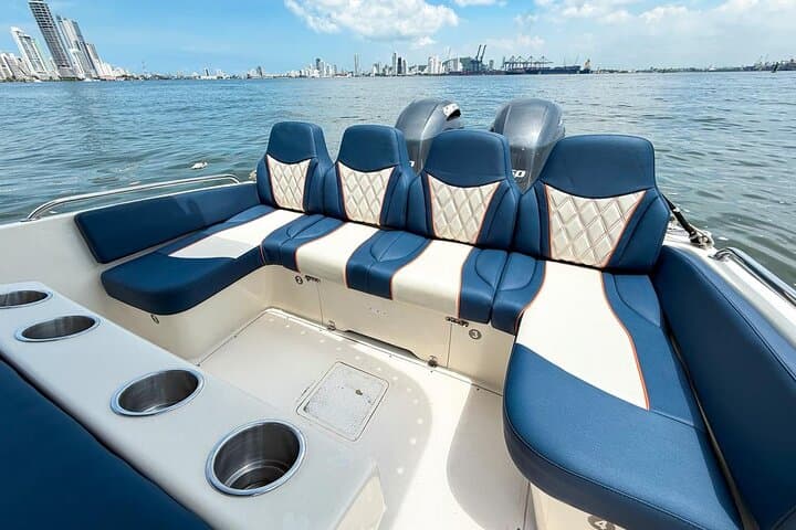 Cartagena to Rosario Islands: Full-Day Luxury Private Speedboat Charter photo 4