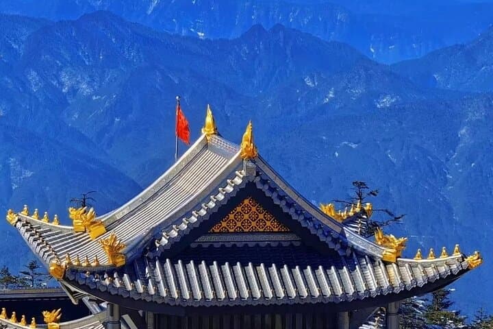 Mount Emei Golden Summit Private Day Tour from Chengdu photo 3