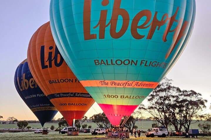 Sunrise Yarra Valley Balloon Flight with Breakfast & Melbourne Pickup photo 5