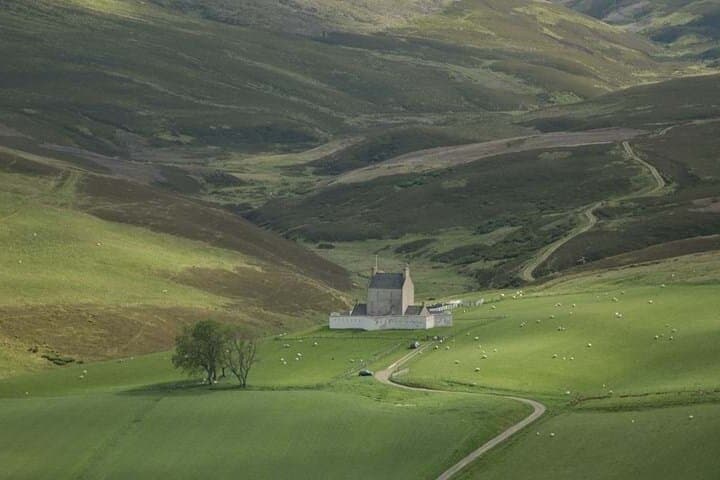 Aberdeenshire Castle Trail: Private Day Tour from Inverness to Balmoral & Braemar photo 2