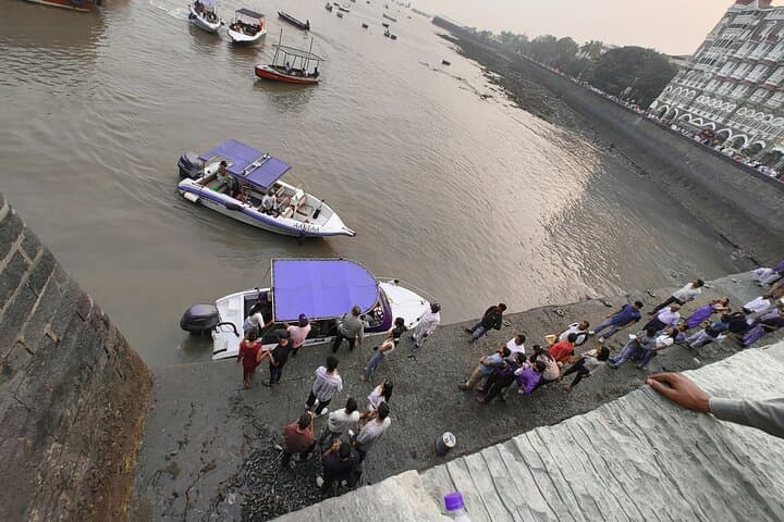 Private Elephanta Caves Tour from Mumbai — Explore UNESCO Rock-Cut Temples photo 3