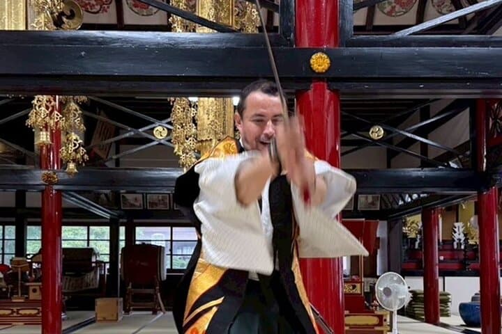 Kanazawa Samurai Sword Experience: Private Temple Lesson with Kimono photo 6