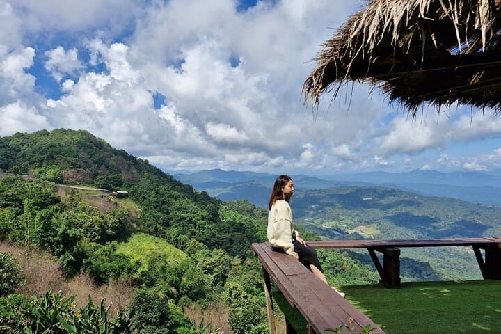 Mon Jam Hill & Elely Café Half-Day: Flower Gardens, Hilltop Views, and Countryside Coffee