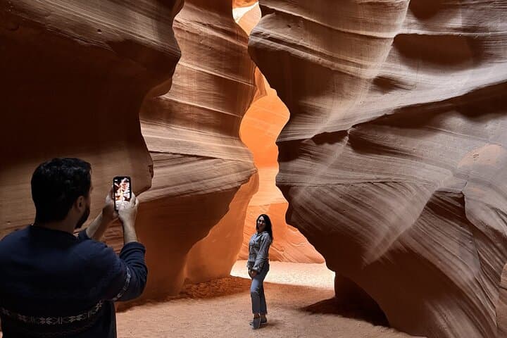 VIP Hogan Upper Antelope Canyon Hiking Tour — Private Navajo-Guided Slot Canyon Experience photo 3