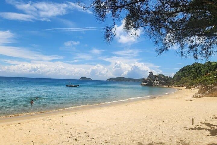 Cham Islands Full-Day Snorkel and Beach Escape from Hoi An
