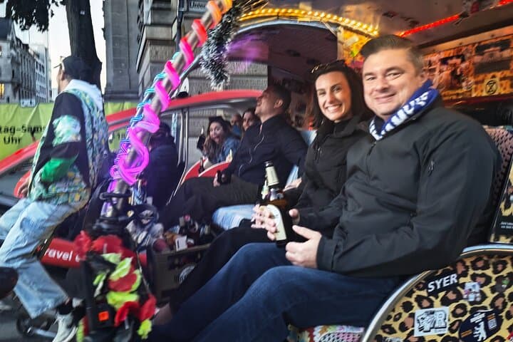 Berlin Rickshaw Sightseeing: Eco-Friendly Group Tours from Brandenburg Gate photo 5