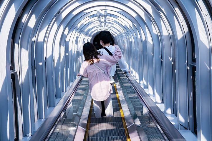 Osaka Walking Tour: Umeda Sky Building Views & Nakazakicho Retro Stroll