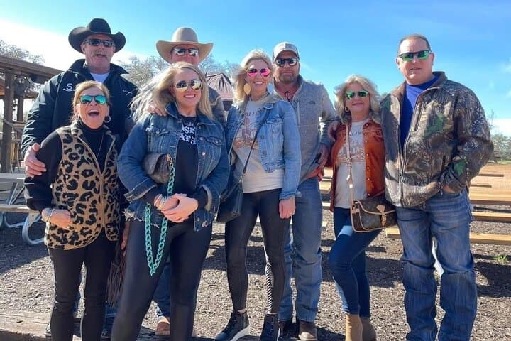 Hill Country Mistletoe and Merlot Tour — Festive Fredericksburg Wine Tasting Experience photo 6