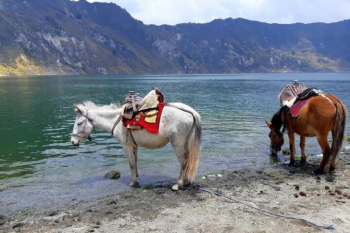 Quilotoa Lagoon Full-Day Hike & Tigua Community Visit from Quito photo 2