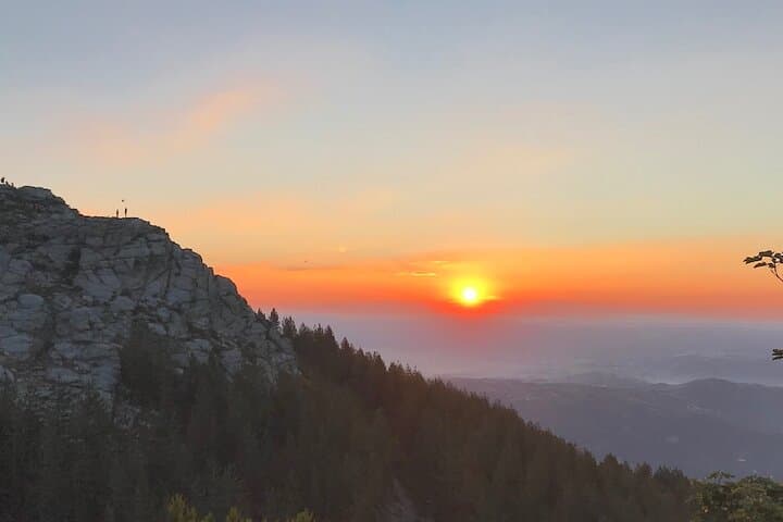 Douro Night Hike to Hermitage Sunrise — Guided Mountain Sunrise Experience photo 4