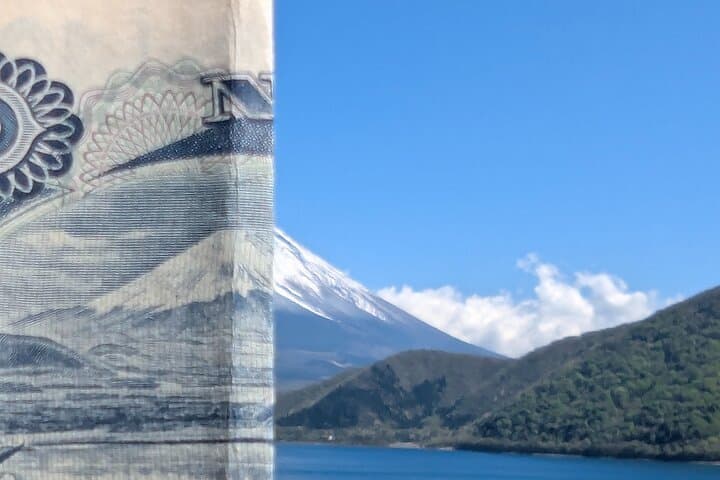 Mount Fuji Day Tour — Fuji's Sacred Circle: Chureito Pagoda, Kawaguchiko & Oshino Hakkai photo 3