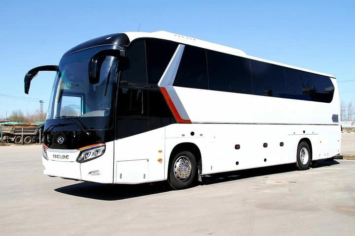 Luxury Group Airport Transfer in Dubai: Private Coach Service from Hotels to DXB photo 4