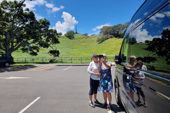 Auckland Coast-to-Coast Walk: Volcanic Summits and Shorelines photo 6