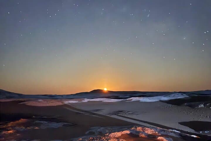White and Black Desert Overnight Camping Adventure: Bahariya Oasis to White Desert Camping photo 6