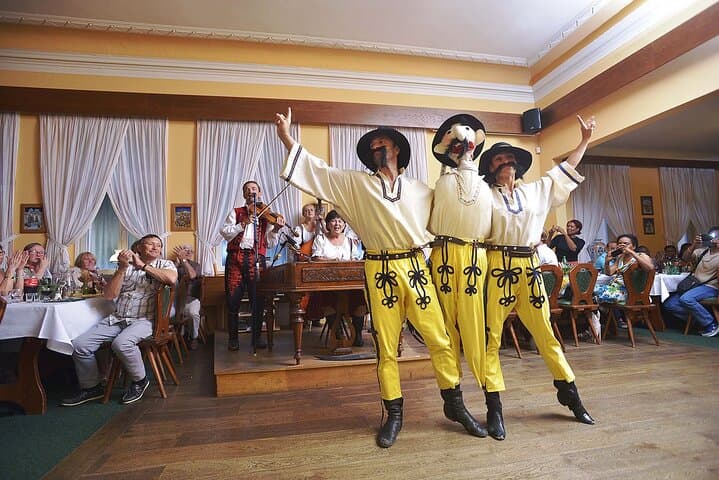 Prague Folk Dinner Experience with Hotel Pickup, Live Music & Unlimited Drinks photo 4