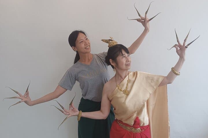 Dance Like Royalty: 2-Hour Traditional Thai Costume Experience in Bangkok photo 5