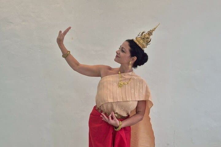 Dance Like Royalty: 2-Hour Traditional Thai Costume Experience in Bangkok photo 3