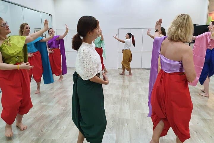 Dance Like Royalty: 2-Hour Traditional Thai Costume Experience in Bangkok photo 6