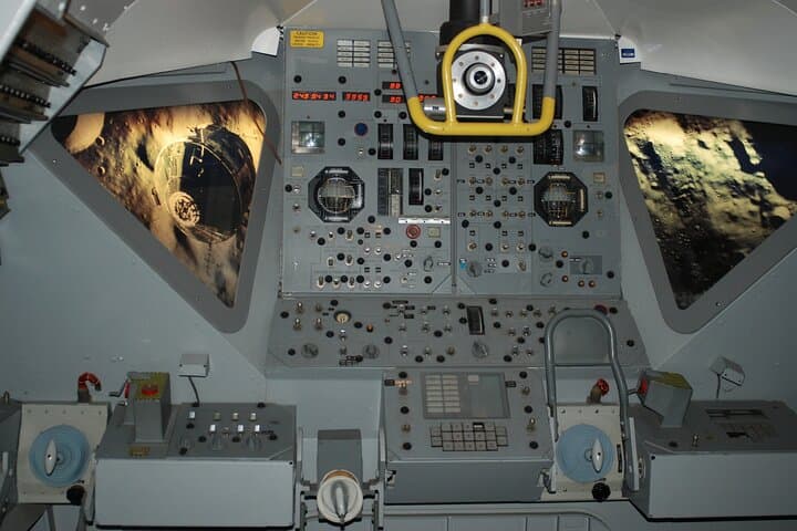 Skip-the-Line Private Tour: Inside Space Center Houston photo 3