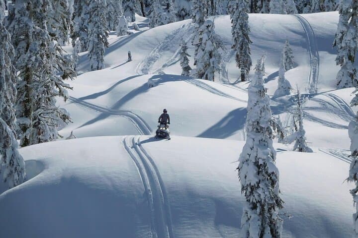Private Snowmobile Safari and Riverside Sauna — Levi Arctic Adventure photo 6