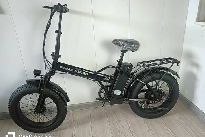 Self-Guided E-Bike Adventure on Grand Cayman: Explore Seven Mile Beach & Historic George Town photo 3