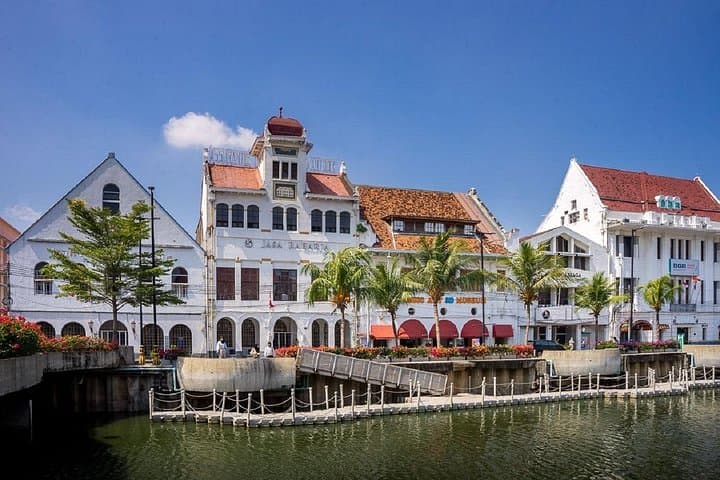Private Day Tour: Taman Mini, Sunda Kelapa & Old Town Batavia in Jakarta photo 4