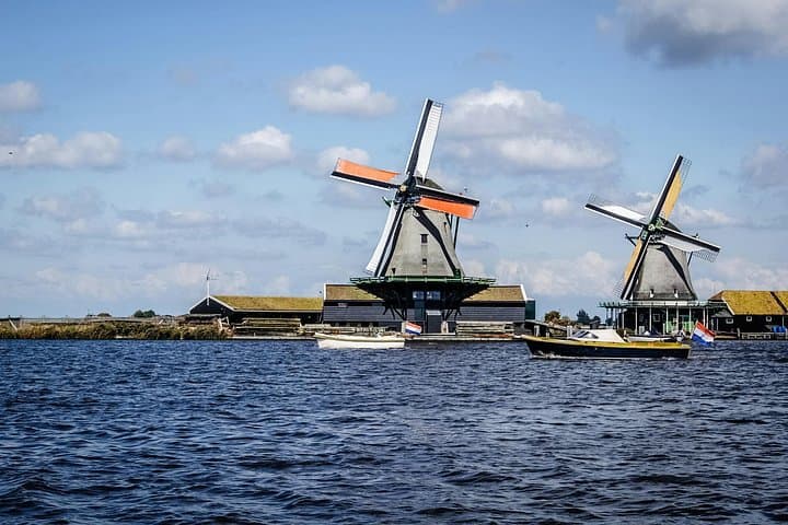 Day Trip from Amsterdam: Zaanse Schans, Edam, Volendam & Marken Countryside Tour photo 3