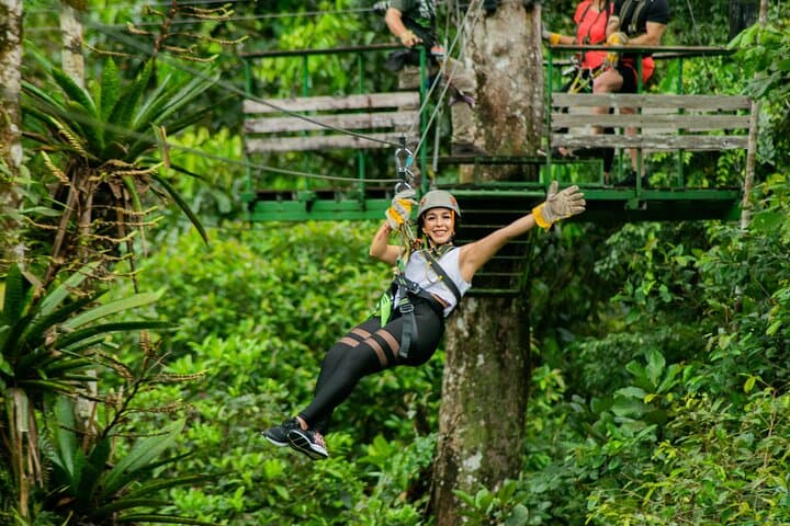 Braulio Carrillo Rainforest Zipline: Canopy Flight from San José