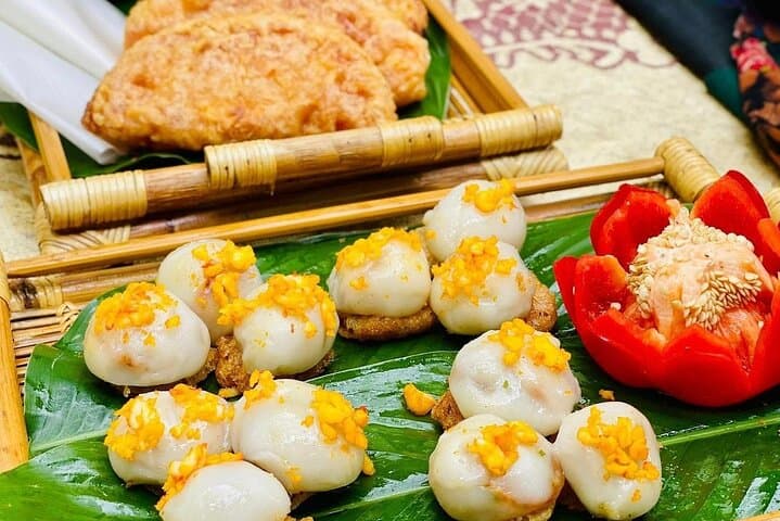 Hue Traditional Cooking Class with Madam Thu - Market-to-Table Culinary Experience photo 4