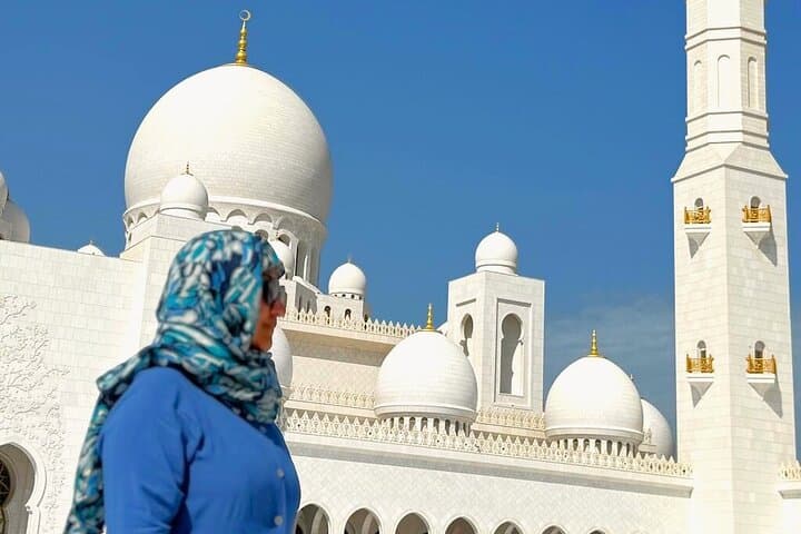 Abu Dhabi in a Day: Sheikh Zayed, Louvre, Corniche & Yas Island photo 2