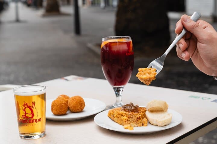 Santa Cruz de Tenerife Tapas & Wine Self-Guided Walking Tour