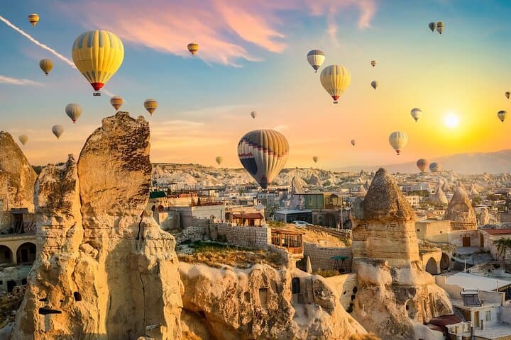 Cappadocia Hot Air Balloon Sunrise Flight from Göreme: Rise Above Fairy Chimneys photo 4