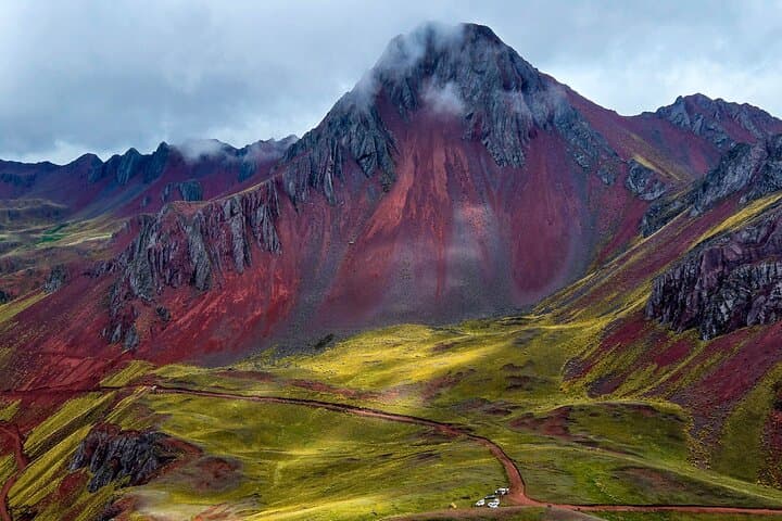 Pallay Poncho Mountain Full-Day Hike from Cusco — Colors, Views & Practical Tips photo 4