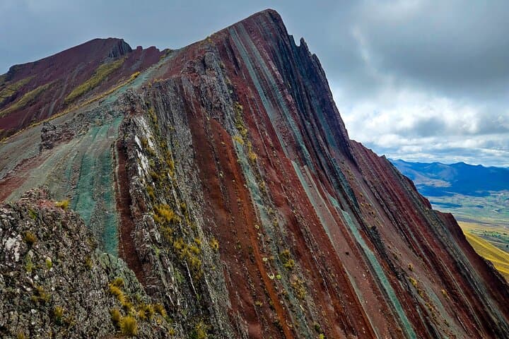 Pallay Poncho Mountain Full-Day Hike from Cusco — Colors, Views & Practical Tips photo 5