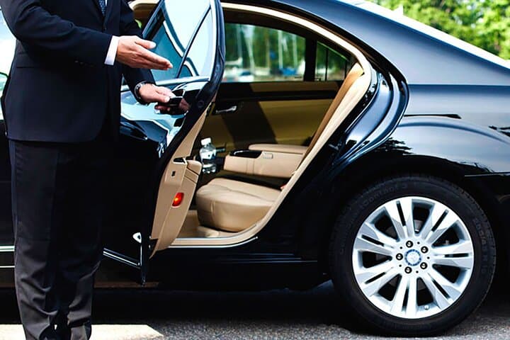 Dubai Private Car Hire — Full-Day Private Driver Service for Flexible Sightseeing photo 4