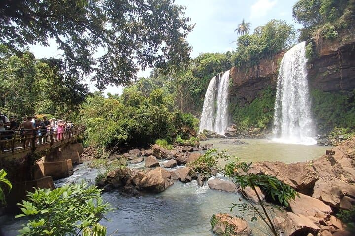 Argentina Iguazu Falls Private Tour to Devil’s Throat — Guided Iguazú Experience
