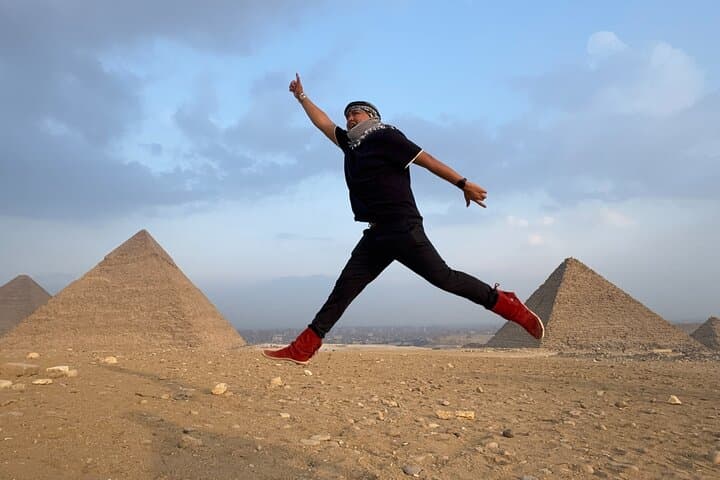 Private VIP Giza Pyramids & Sphinx: Camel Ride, Inside Pyramid Access and VIP Lunch photo 4