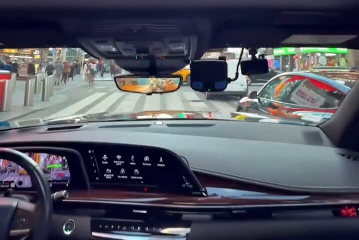 Logan Airport Pickup & Drop-off — Private Luxury Transfer to Boston photo 5