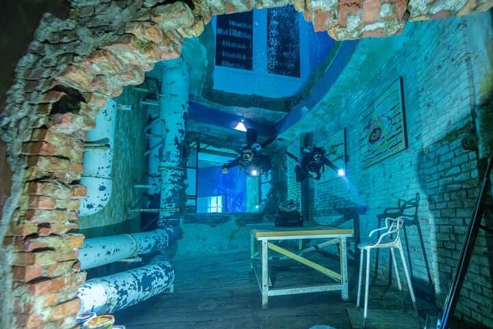 Deep Dive Dubai — Scuba the World's Deepest Pool (60m) in Dubai photo 5
