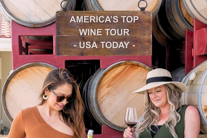 Paso Robles Wine Country: 3-Winery Tour with Picnic Lunch from San Luis Obispo