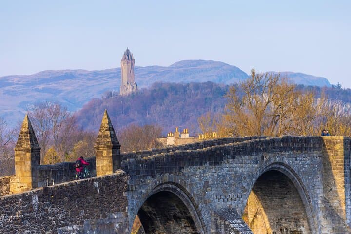 Full-Day Private Tour: Stirling Castle, Wallace Monument & Bannockburn from Edinburgh