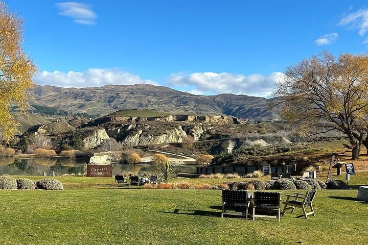 Bannockburn eBike Wine Loop: Self-Guided Day Ride from Cromwell