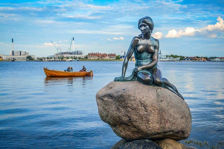 Self-Guided Copenhagen Walking Tour: City Hall to The Little Mermaid with Audioguide photo 4