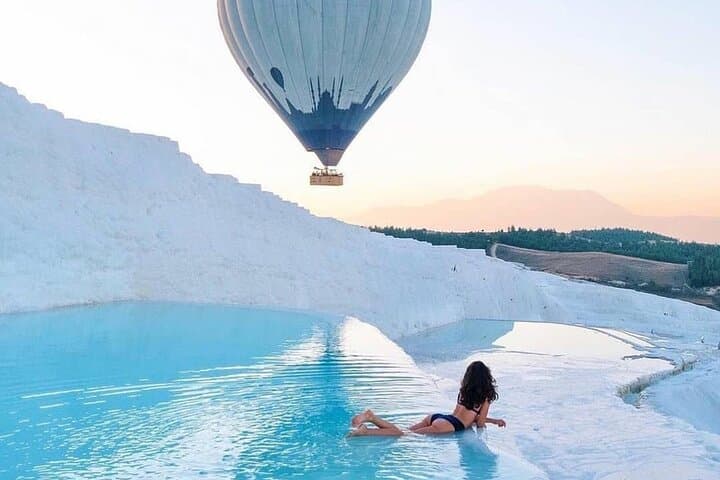 Pamukkale Hot Air Balloon Sunrise with Champagne and Flight Certificate