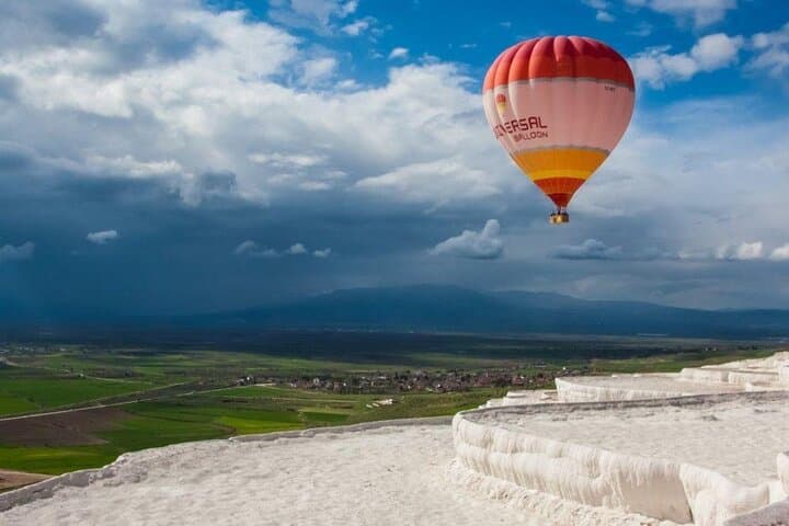 Pamukkale Hot Air Balloon Sunrise with Champagne and Flight Certificate photo 5